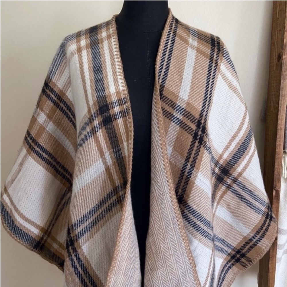 Woolrich Plaid Oversized Open Knit Poncho Tan Cream One Size